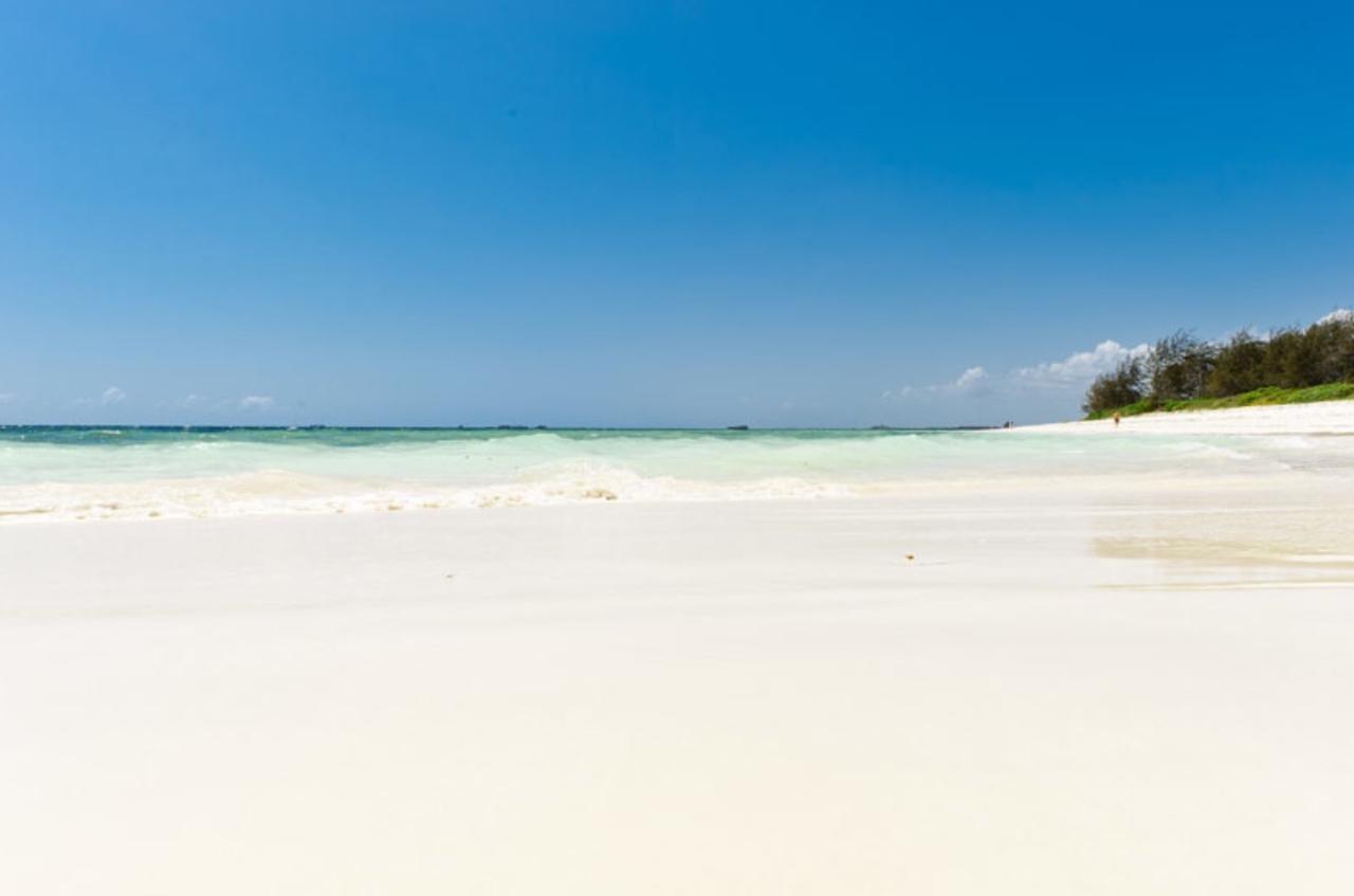 Seawhispers Inn Watamu Exterior photo