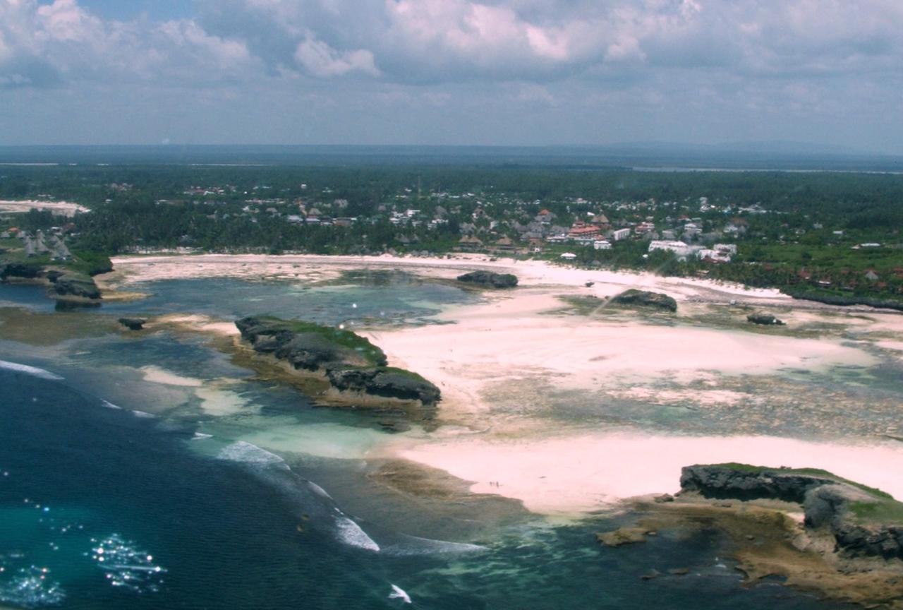 Seawhispers Inn Watamu Exterior photo